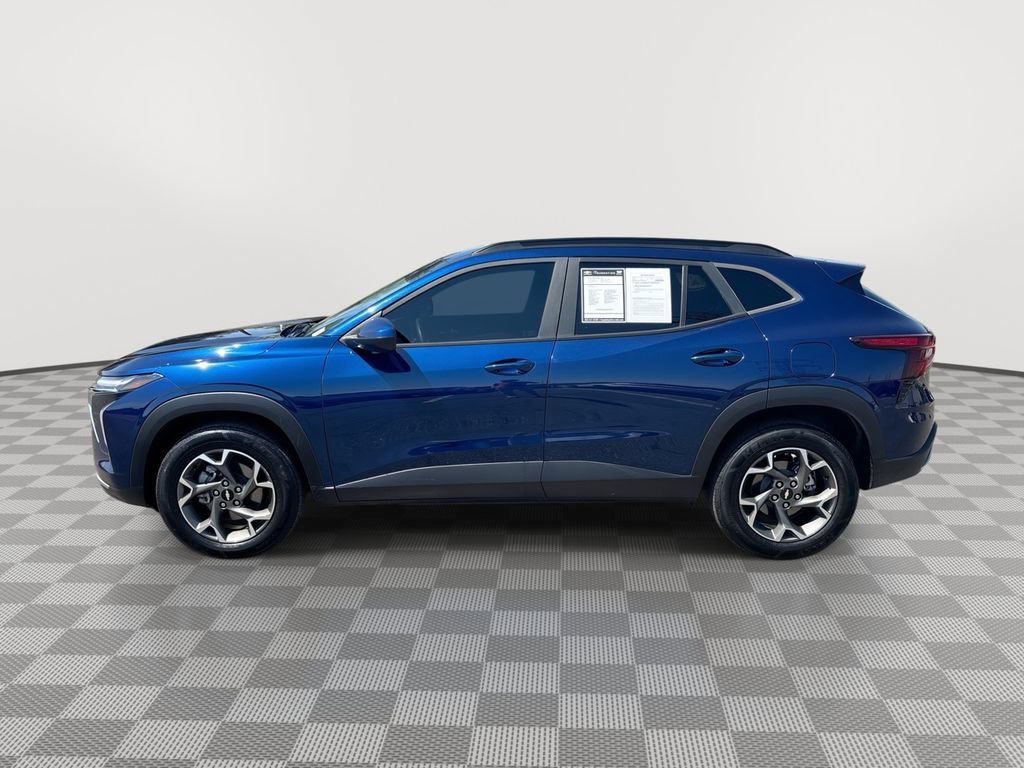 2024 Chevrolet Trax LT - Photo 7