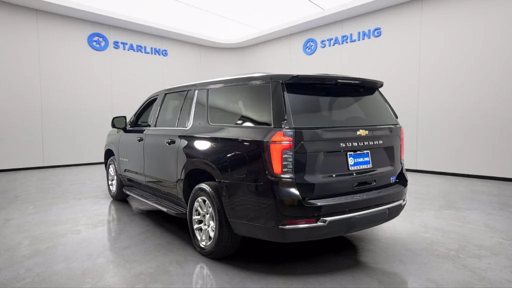 Used 2025 Black Chevrolet LT image 6