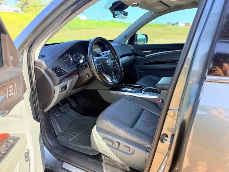 Used 2016 Gray Acura w/Tech w/AcuraWatch 4dr SUV w/Technology and AcuraWatch Plus Package image 12