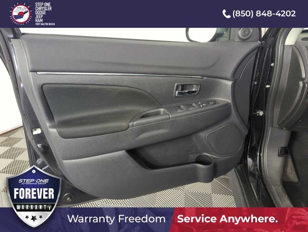 Used 2023 Black Mitsubishi 2.0 LE image 17