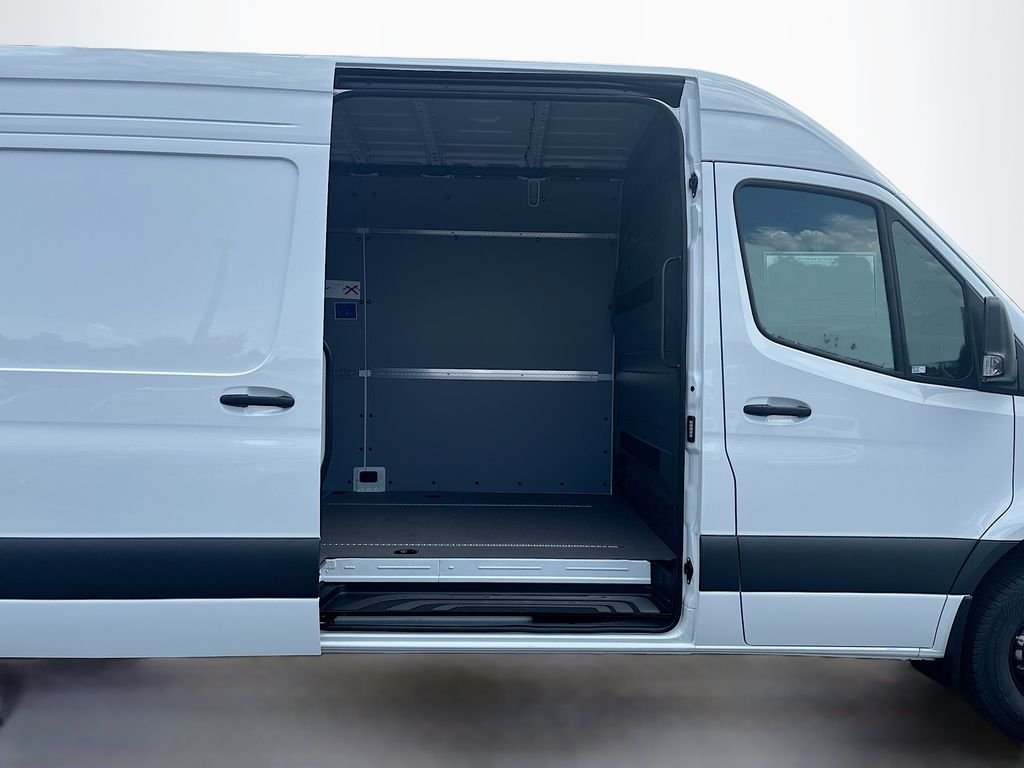 New 2026 Arctic White Mercedes-Benz Cargo 170 WB image 8
