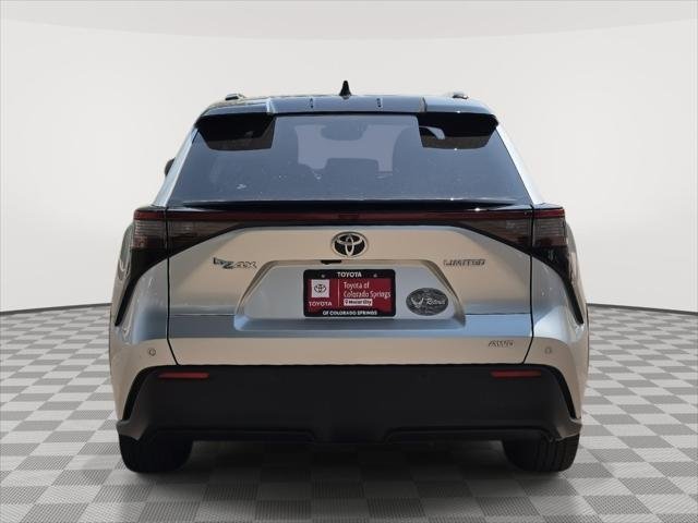 Certified Used 2023 Elemental Silver Metallic w/Black Roof Toyota Limited image 45