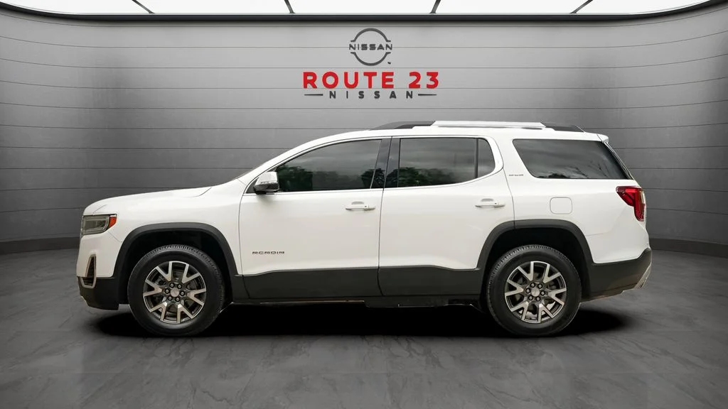 Used 2022 White GMC SLE image 8