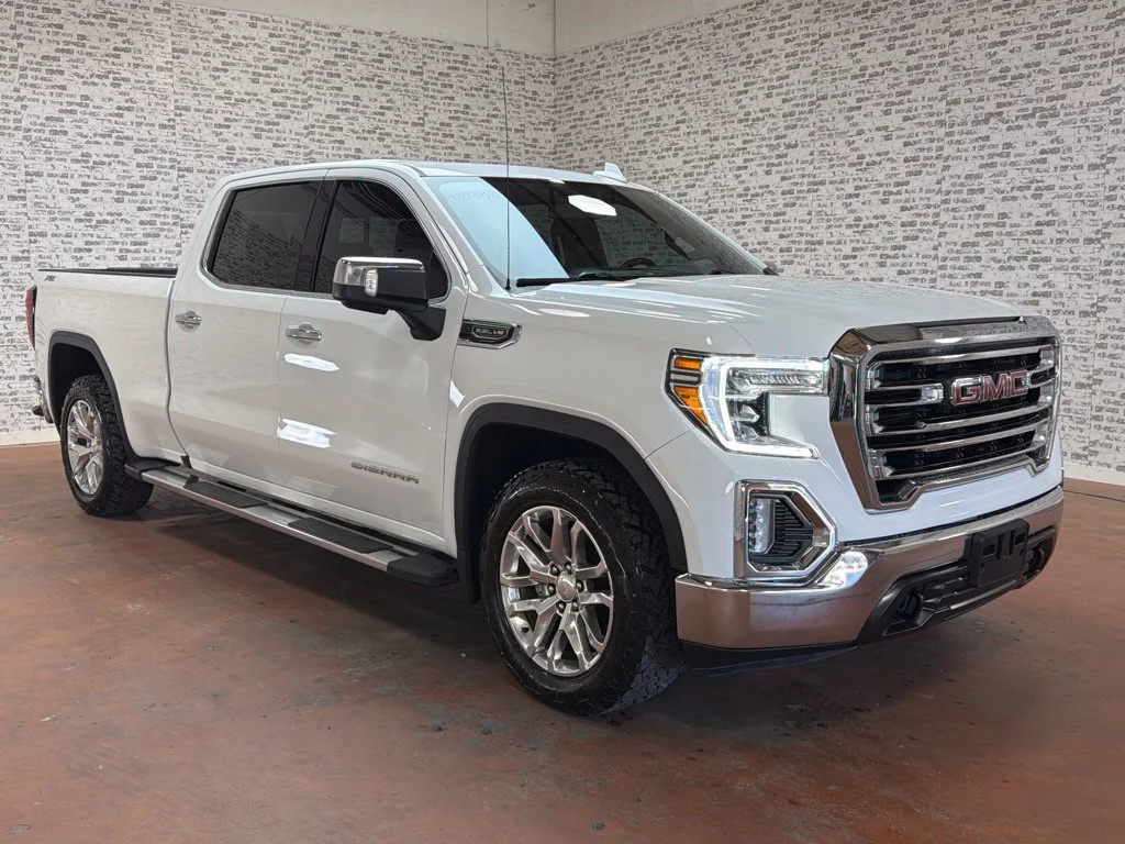 Used 2021 Summit White GMC SLT image 1