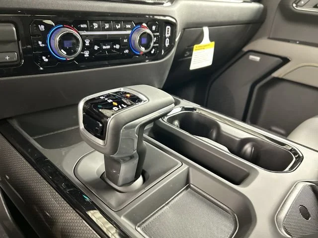 2026 Chevrolet Silverado 1500 ZR2 - Photo 10