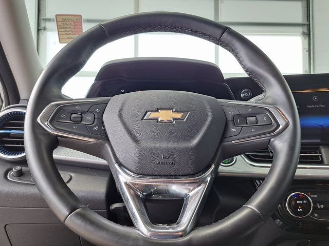 Used 2025 Gray Chevrolet LT image 11
