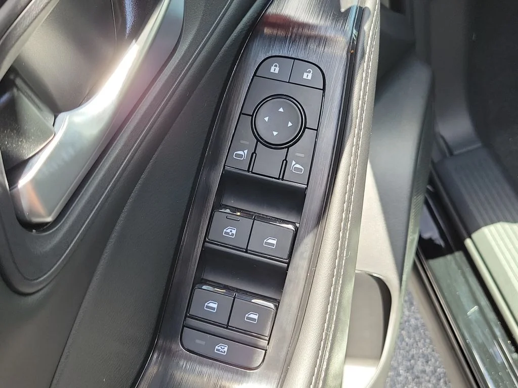 New 2026 Black Nissan SV image 22