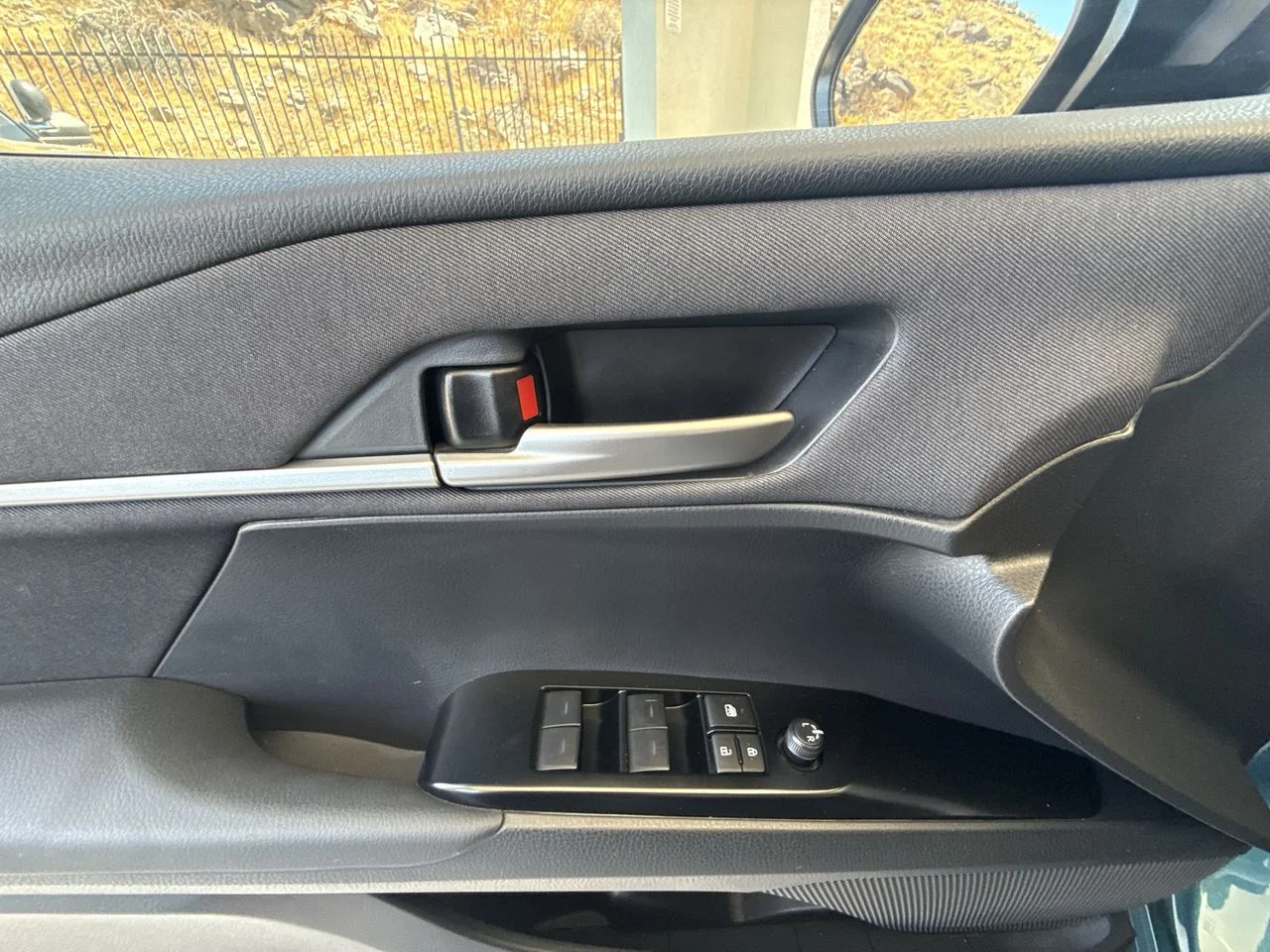Used 2025 Ocean Gem Toyota LE image 23