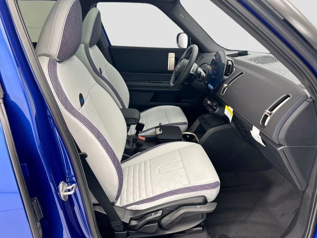 New 2026 Blazing Blue Metallic MINI Oxford Edition image 19