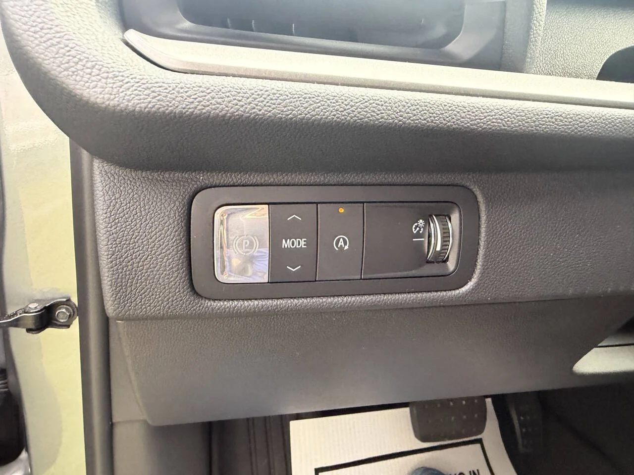 Used 2026 Gray Chevrolet LT 4dr SUV image 7