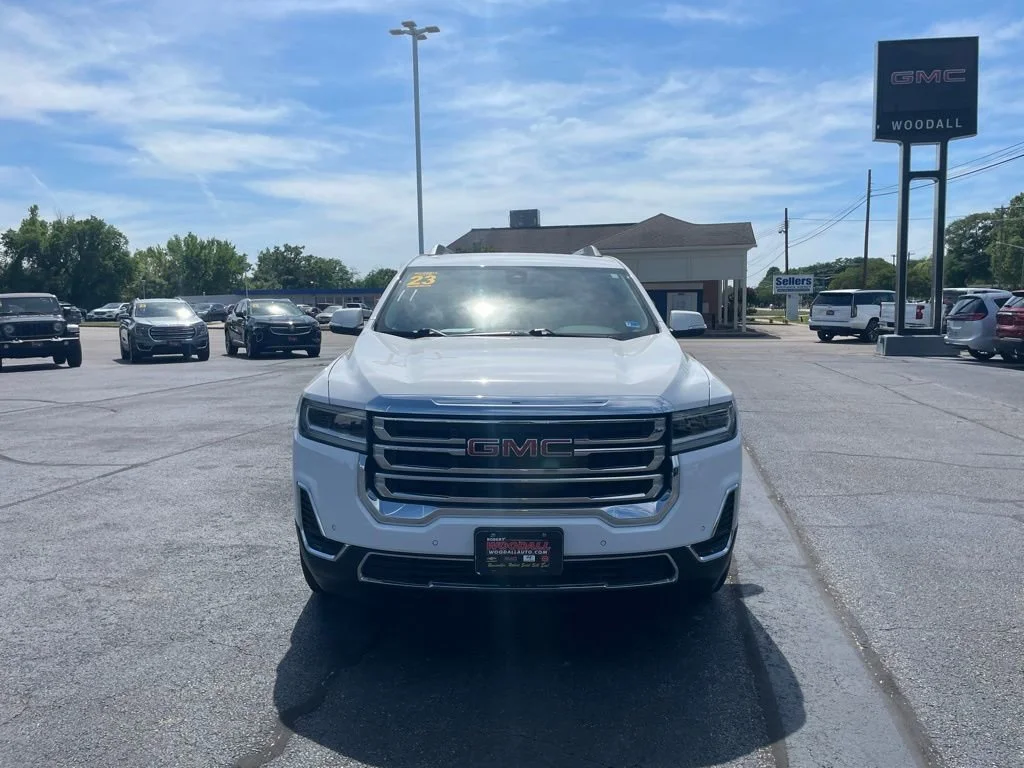 Used 2023 Summit White GMC SLE image 2