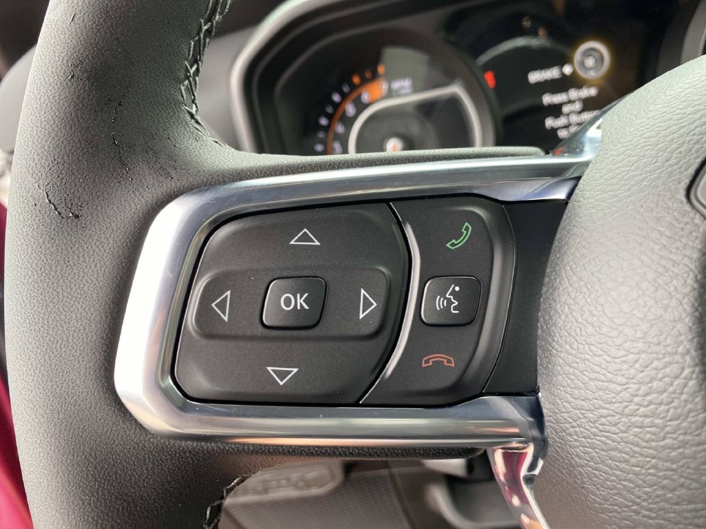 New 2026 Tuscadero Pearl-Coat Exterior Paint Jeep Sahara image 15