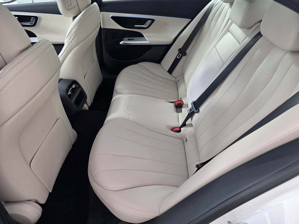 New 2026 Polar White Mercedes-Benz E 350 image 26