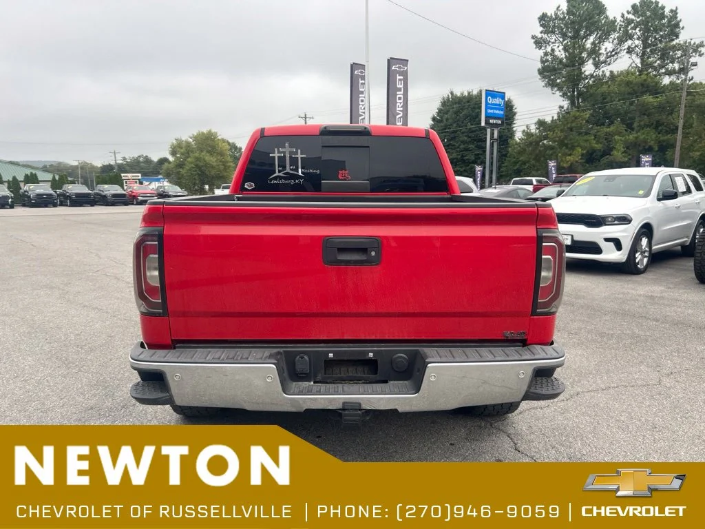 Used 2018 Cardinal Red GMC SLT image 10