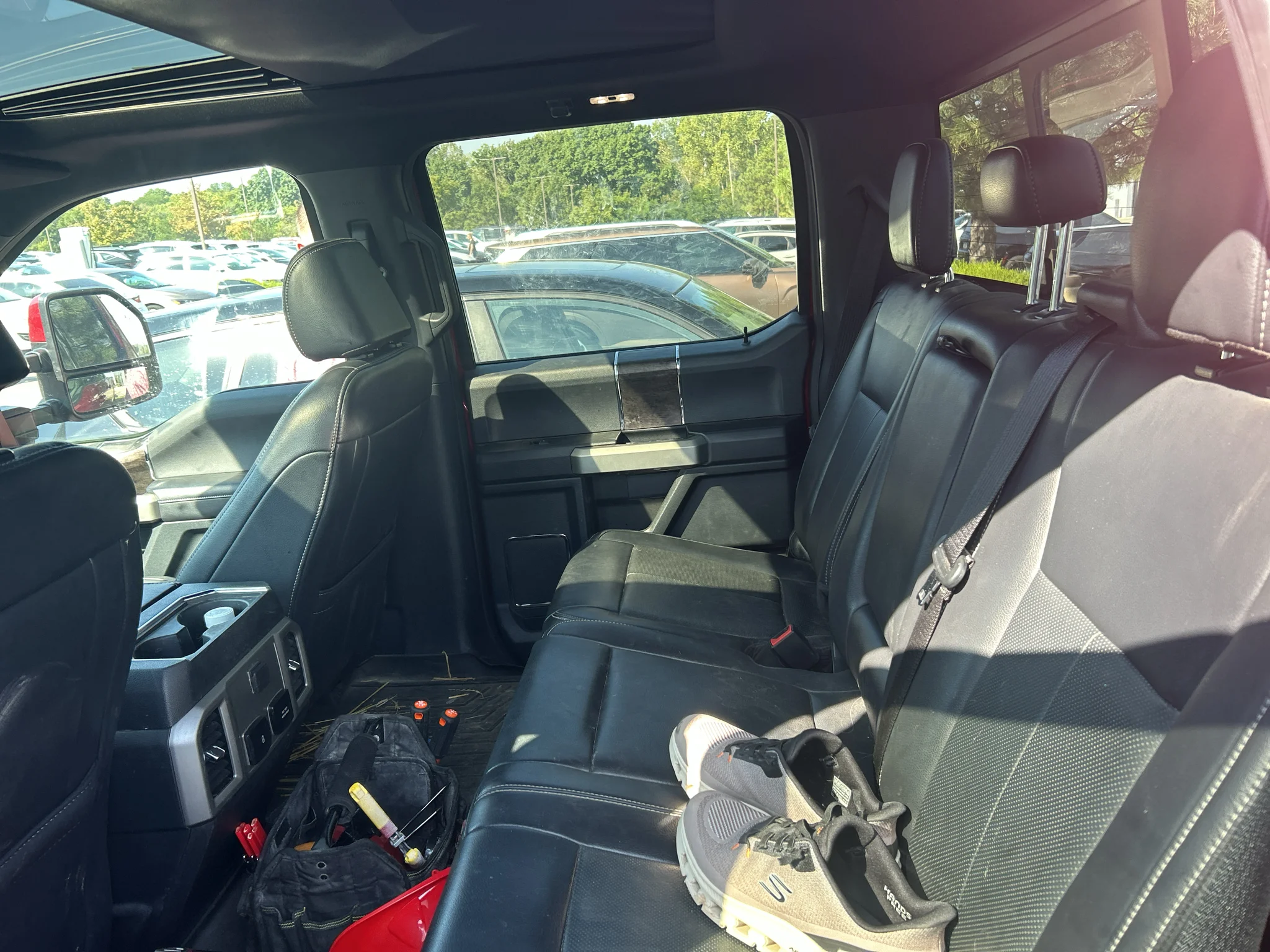 Used 2022 Rapid Red Metallic Tinted Clearcoat Ford LARIAT image 5