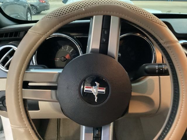 Used 2007  Ford GT Deluxe image 22