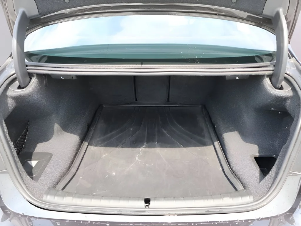Used 2019 Gray BMW 530i xDrive image 17