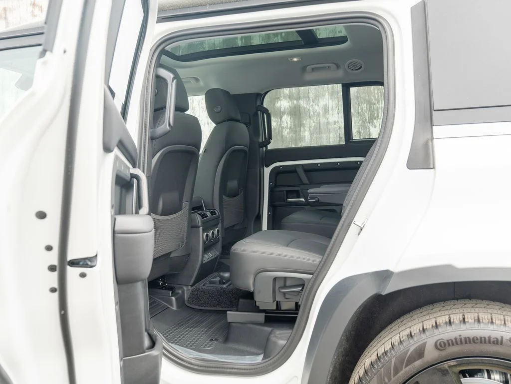 New 2026 Fuji White Land Rover S image 20