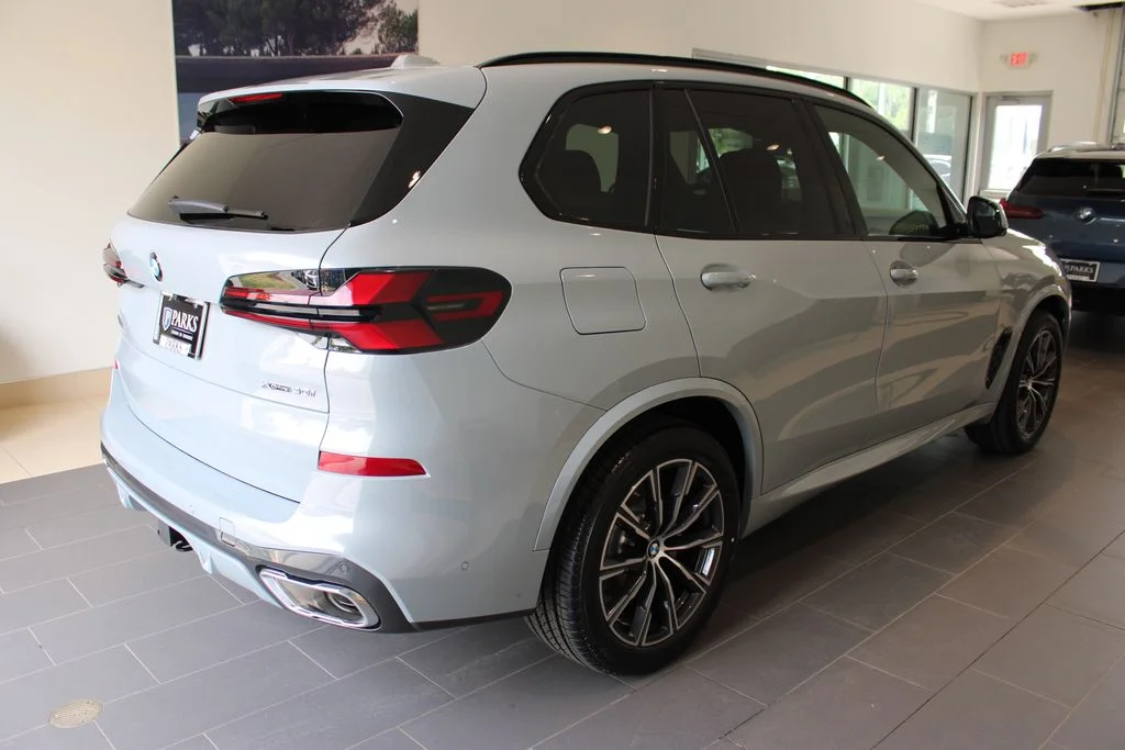 New 2026 Brooklyn Grey Metallic BMW xDrive40i image 18