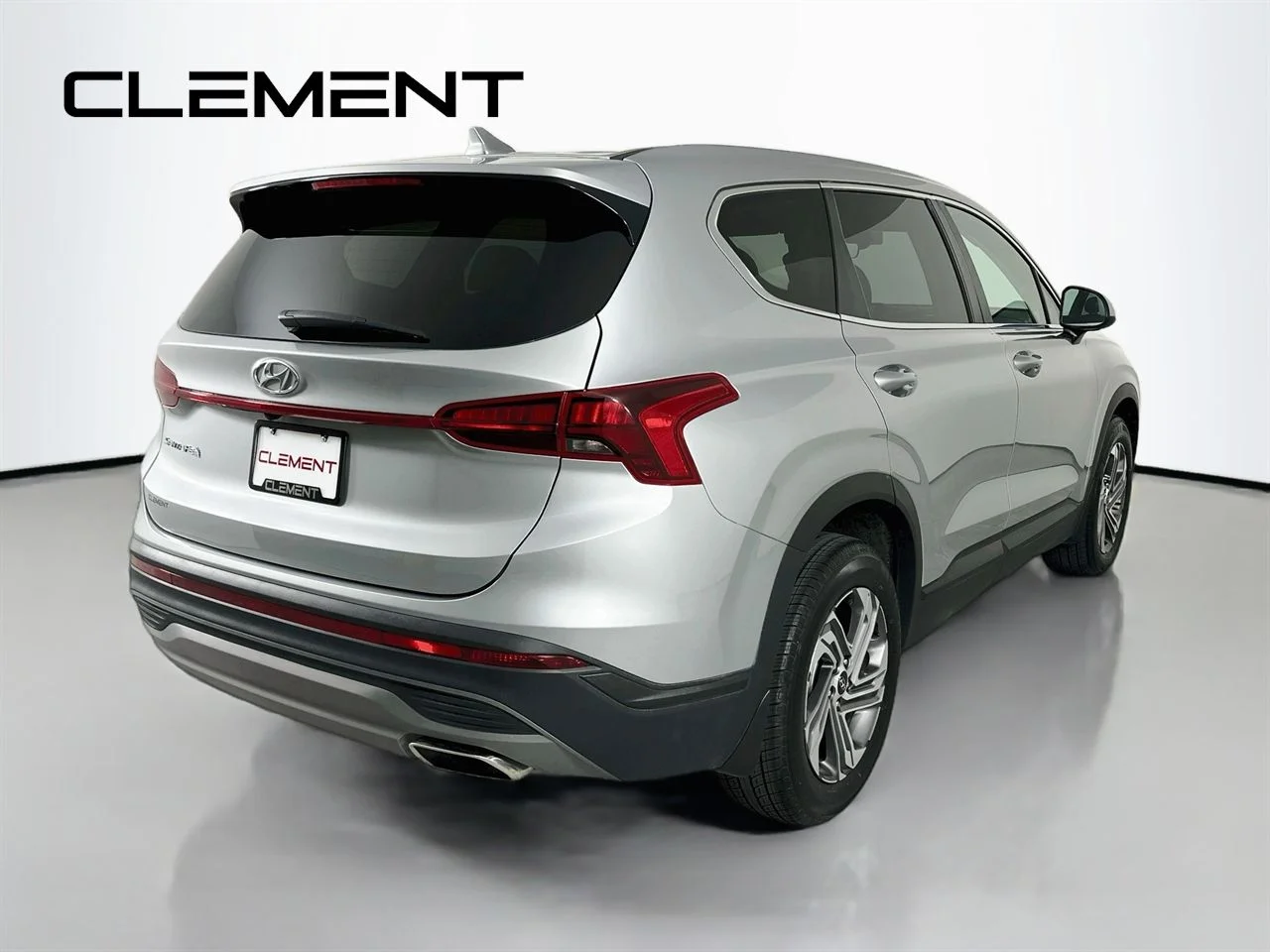 Used 2023 Shimmering Silver Pearl Hyundai SE image 7
