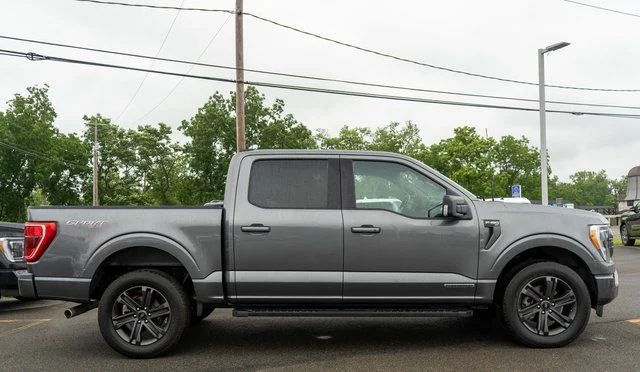 Used 2023 Gray Ford XLT image 5