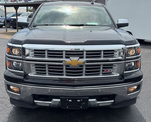 Used 2015 Black Chevrolet LTZ image 16
