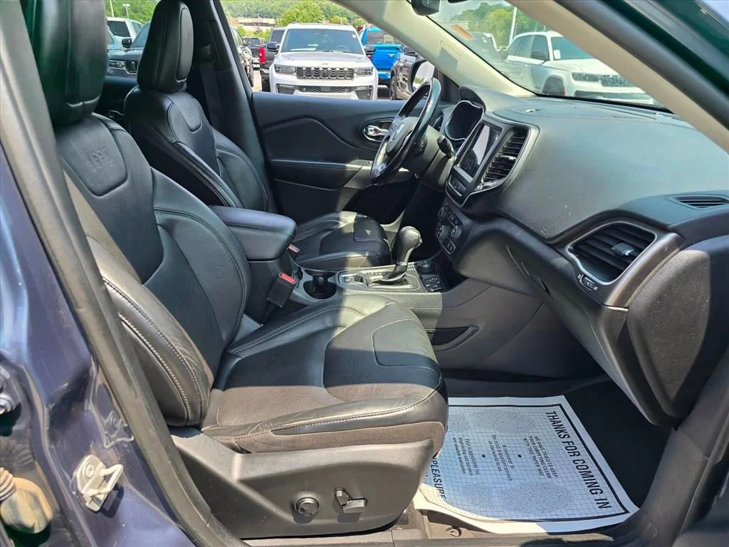 Used 2021 Blue Jeep Latitude Lux image 14