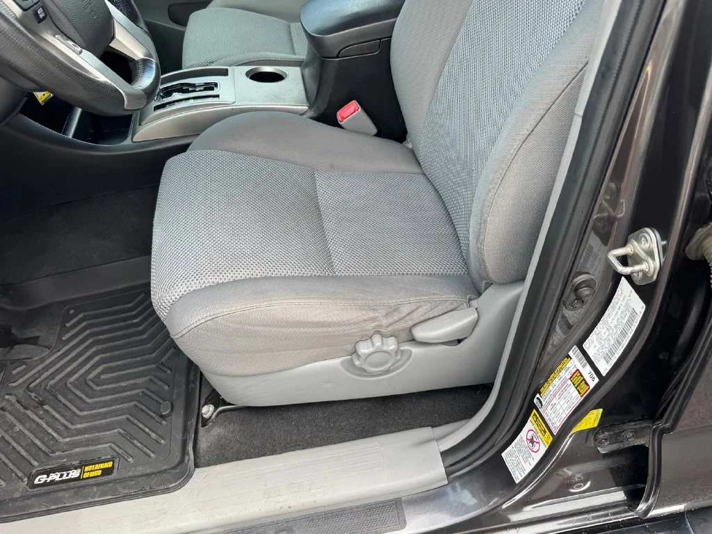 Used 2015 Gray Toyota Base image 6