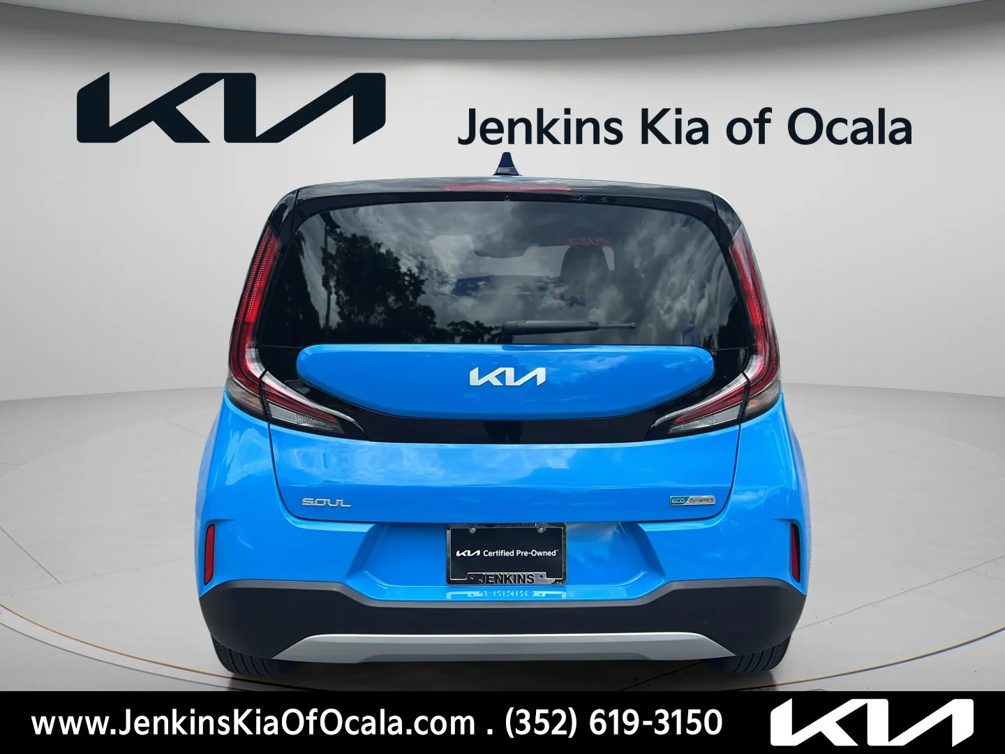Used 2025 Surf Blue Kia EX image 4