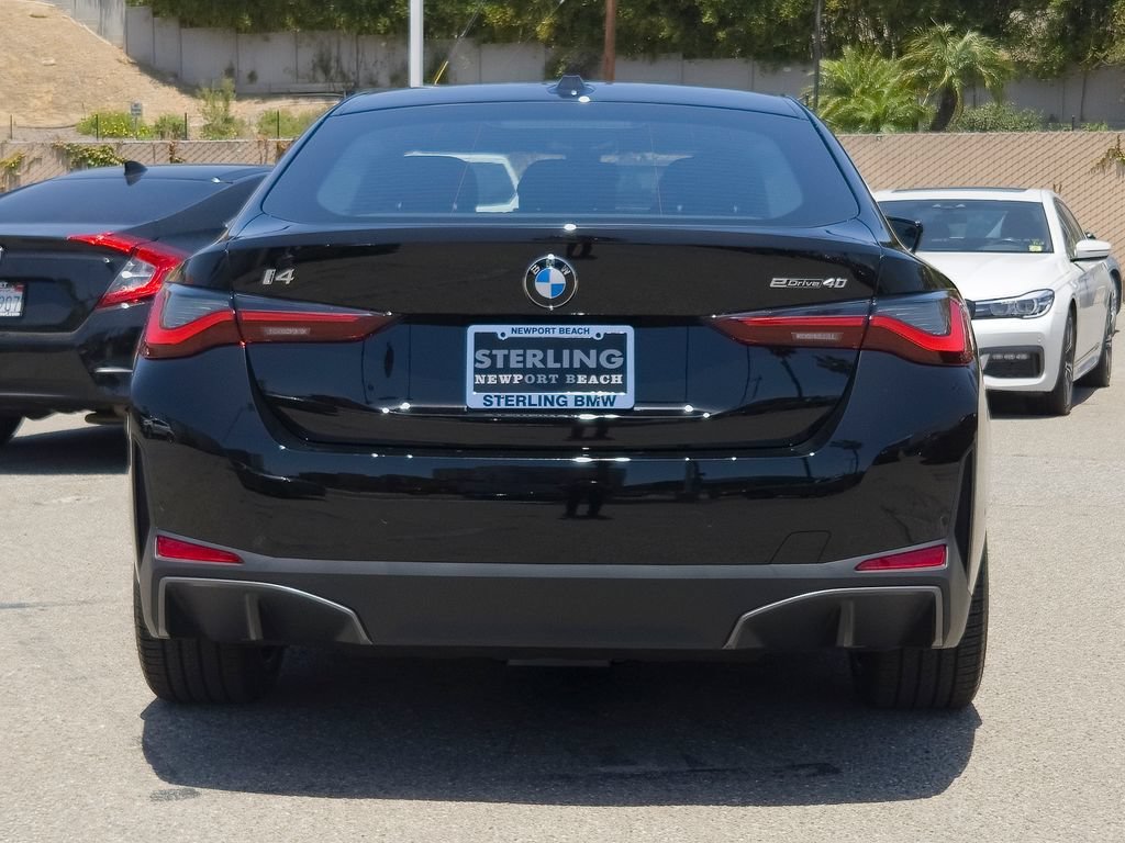 New 2026 Jet Black BMW eDrive40 image 18