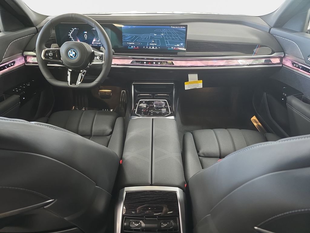 2026 BMW 7 Series 750e - Photo 7