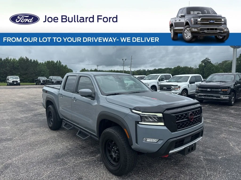 2024 Nissan Frontier PRO-4X Crew Cab 4X4's photo