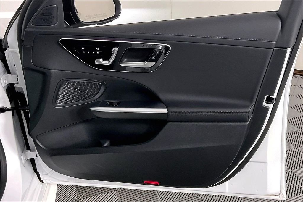 2026 Mercedes-Benz C-Class Sedan C 300 - Photo 16