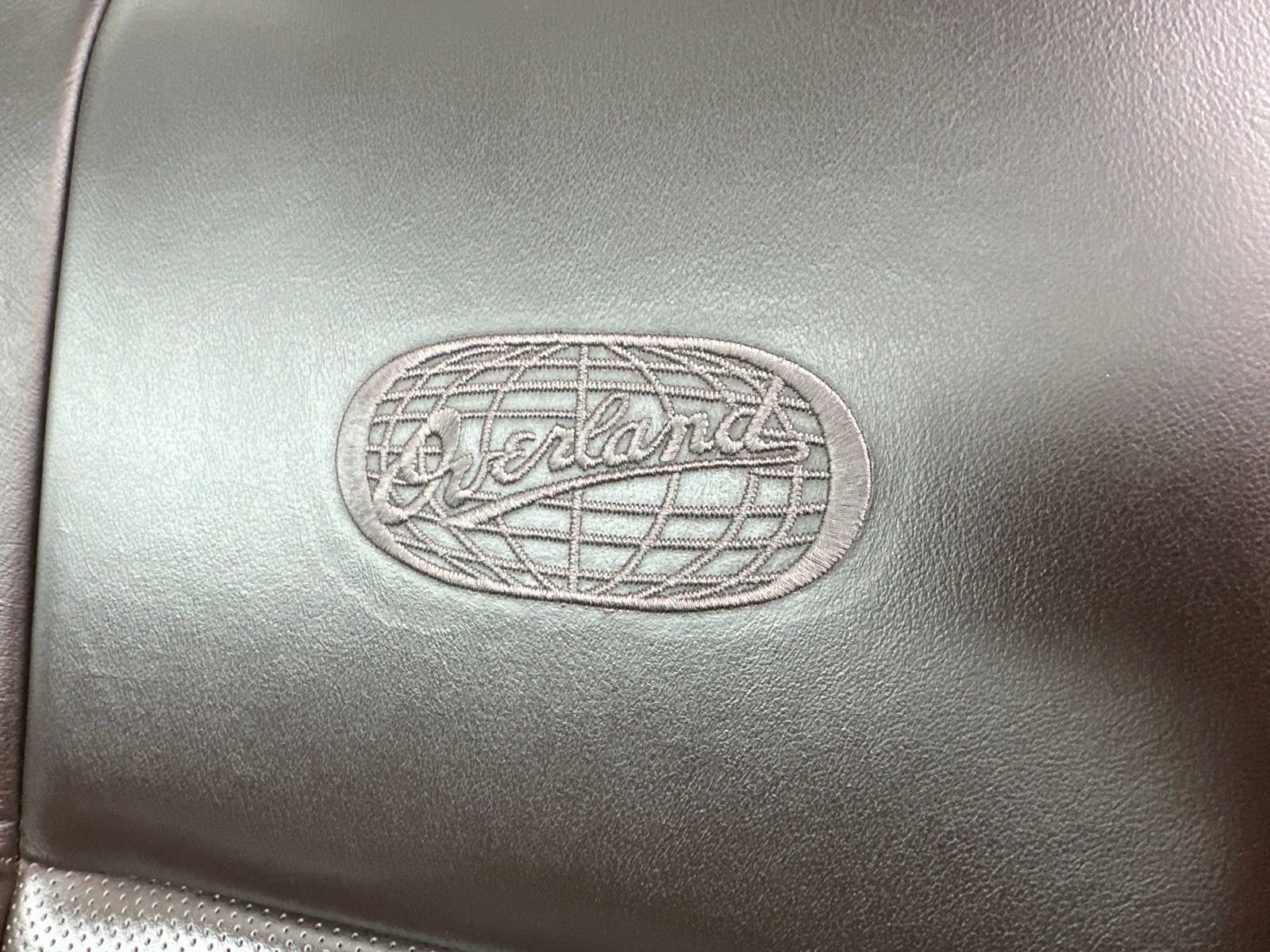 Used 2019 Red Jeep Overland image 6