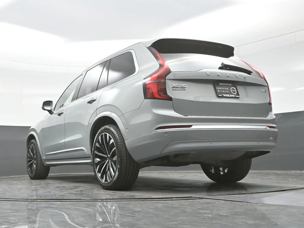 New 2026 Vapour Grey Volvo Plus image 26