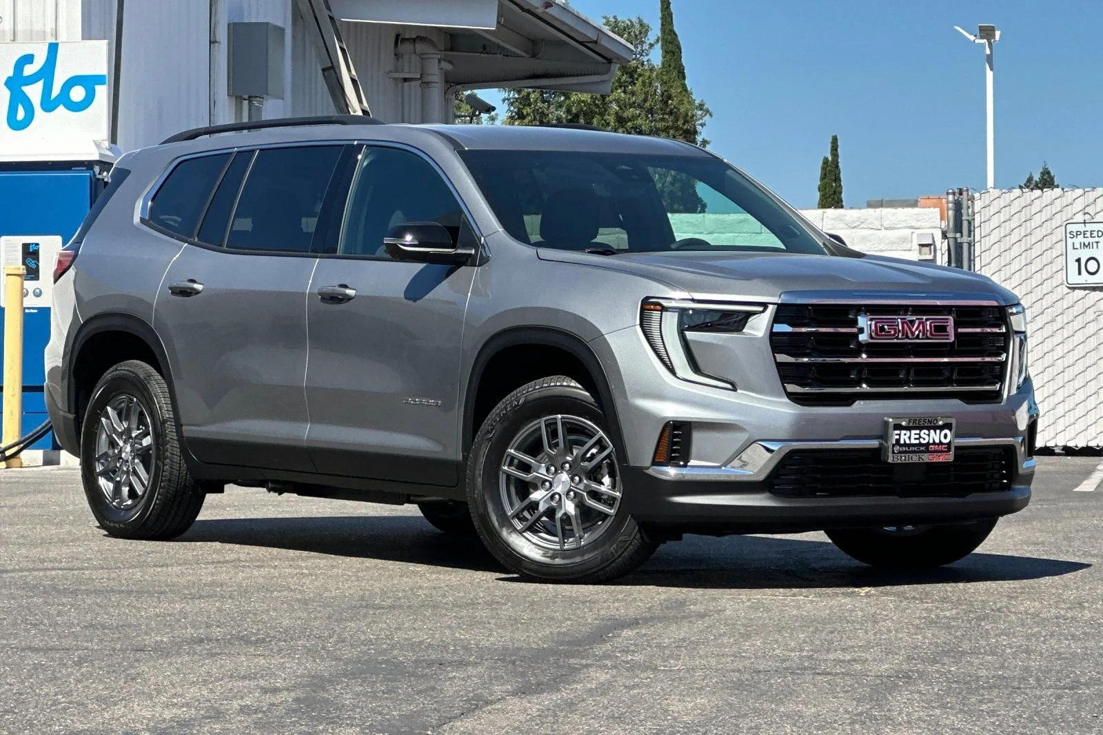 New 2026 Sterling Metallic GMC Elevation image 2