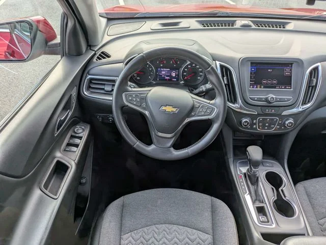 Used 2022 Red Chevrolet LT image 17