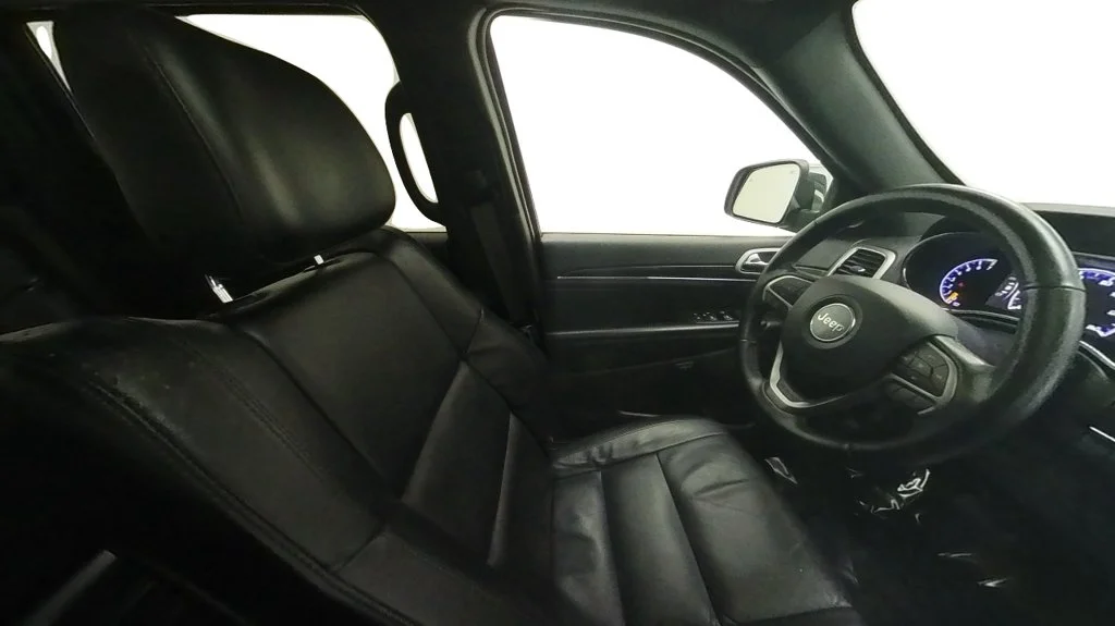 Used 2021 Black Jeep Limited image 30