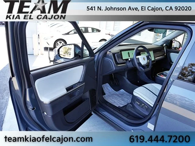 Used 2026  Rivian  image 46
