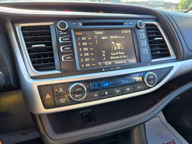 Used 2019 Black Toyota LE Plus image 26