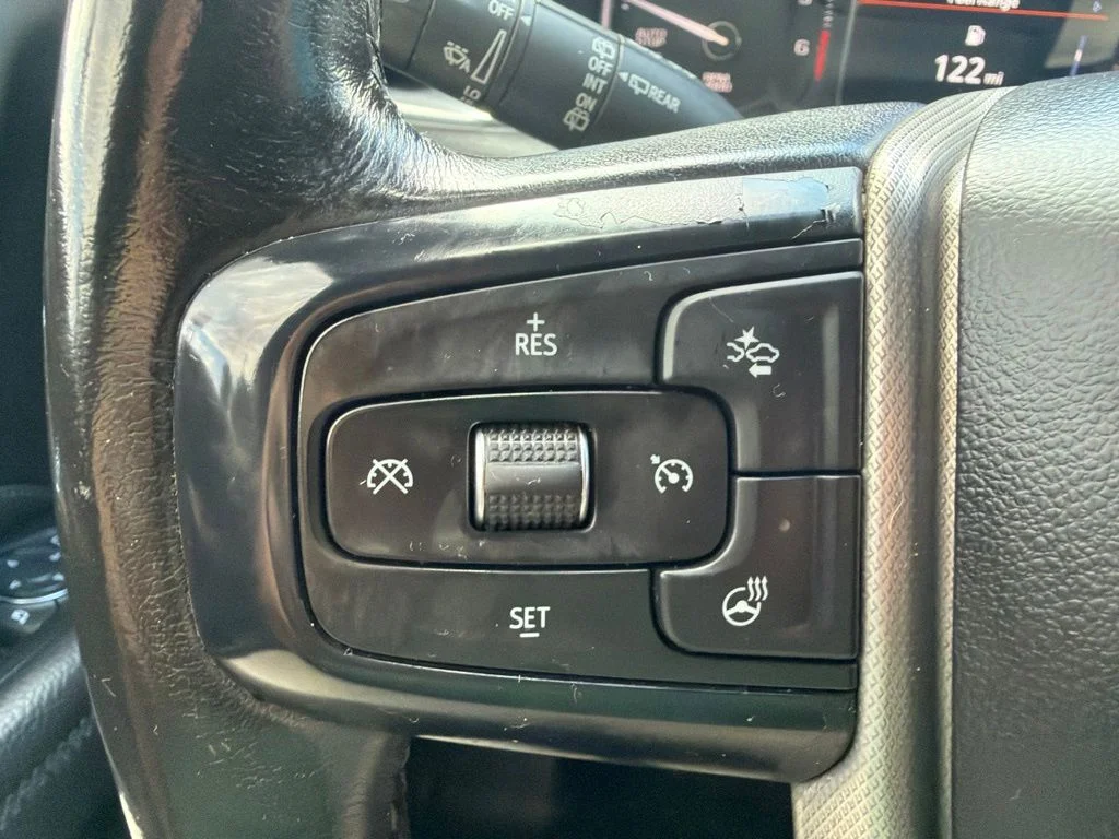 Used 2021 Red GMC Denali image 17