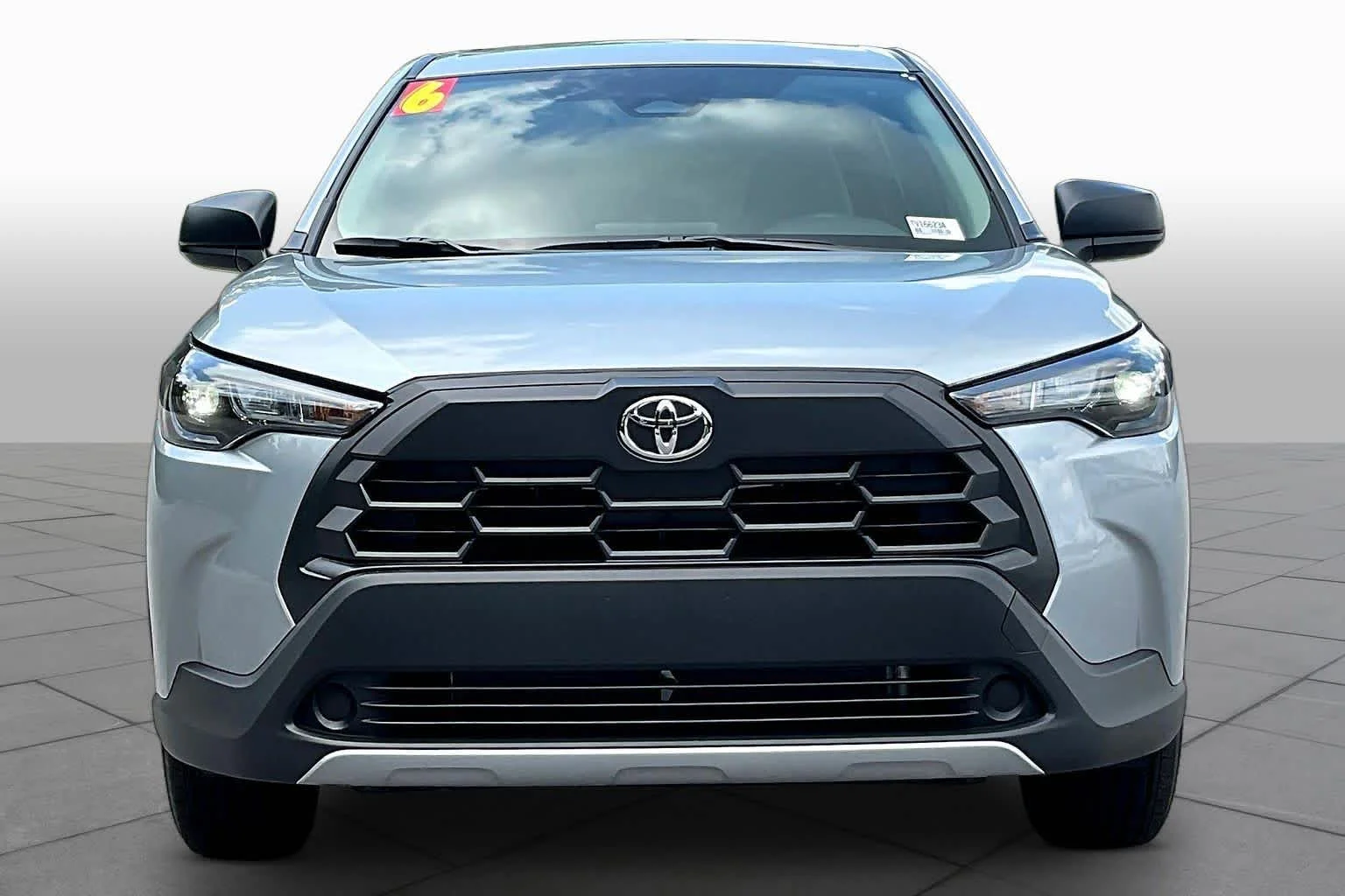Used 2026 Sonic Silver Toyota L image 4