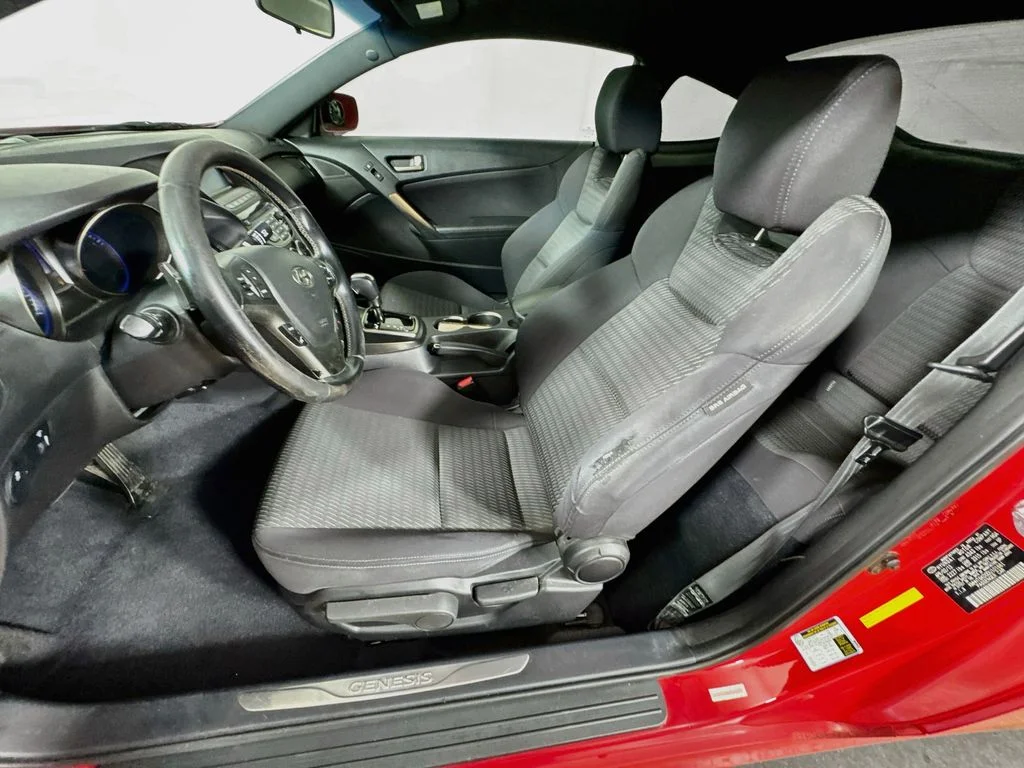 Used 2013 Red Hyundai 2.0T image 22