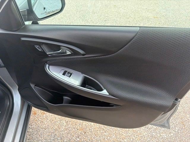 Used 2024 Sterling Gray Metallic Chevrolet LT image 19