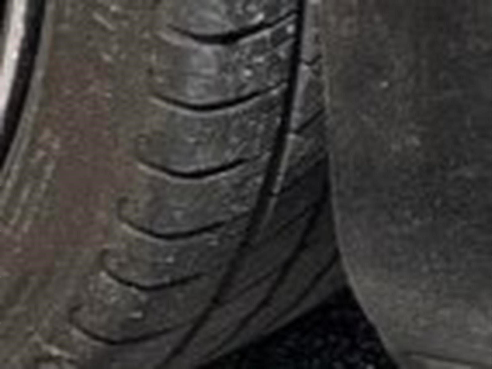 Used 2023  Tesla  image 16