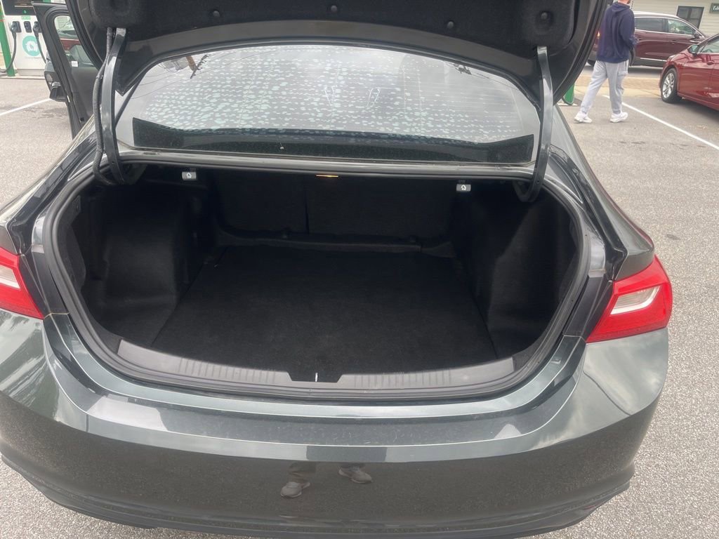 Used 2016 NIGHTFALL GRAY METALLIC Chevrolet LT image 17