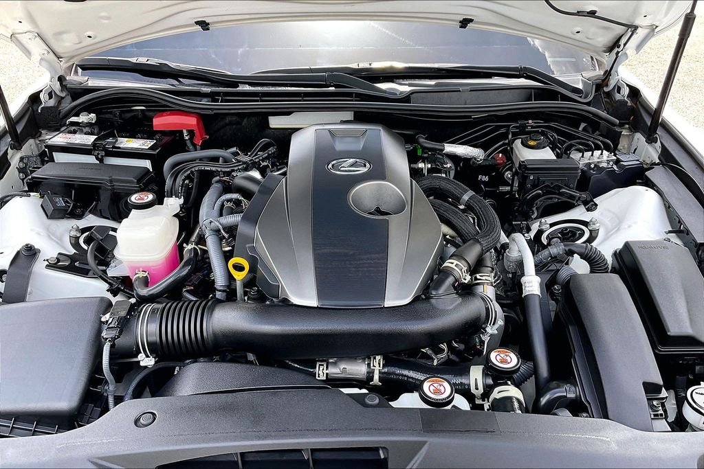Used 2024 White Lexus 300 image 31