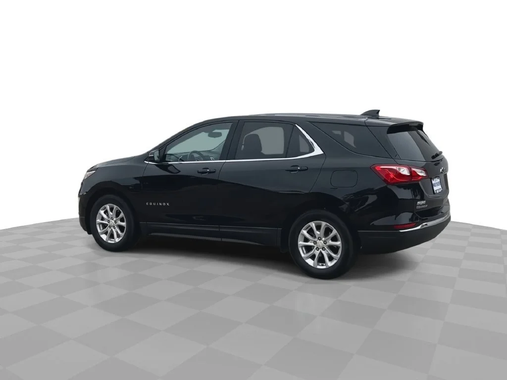 Used 2019 MOSAIC BLACK METALLIC Chevrolet LT image 6