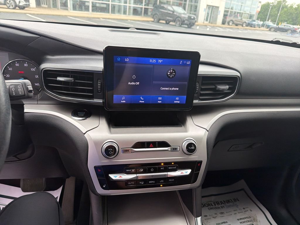 Used 2022 Silver Ford XLT image 15