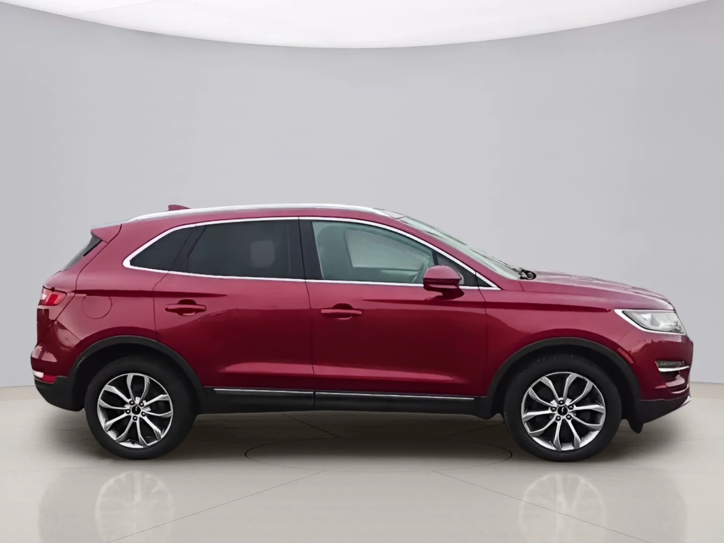 Used 2015 Red Lincoln AWD image 8